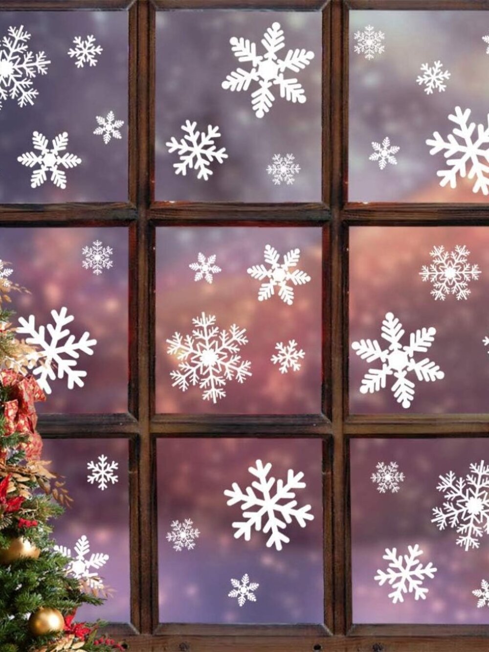 135Pcs Christmas Decorations Window Clings Snowflakes Window Decals